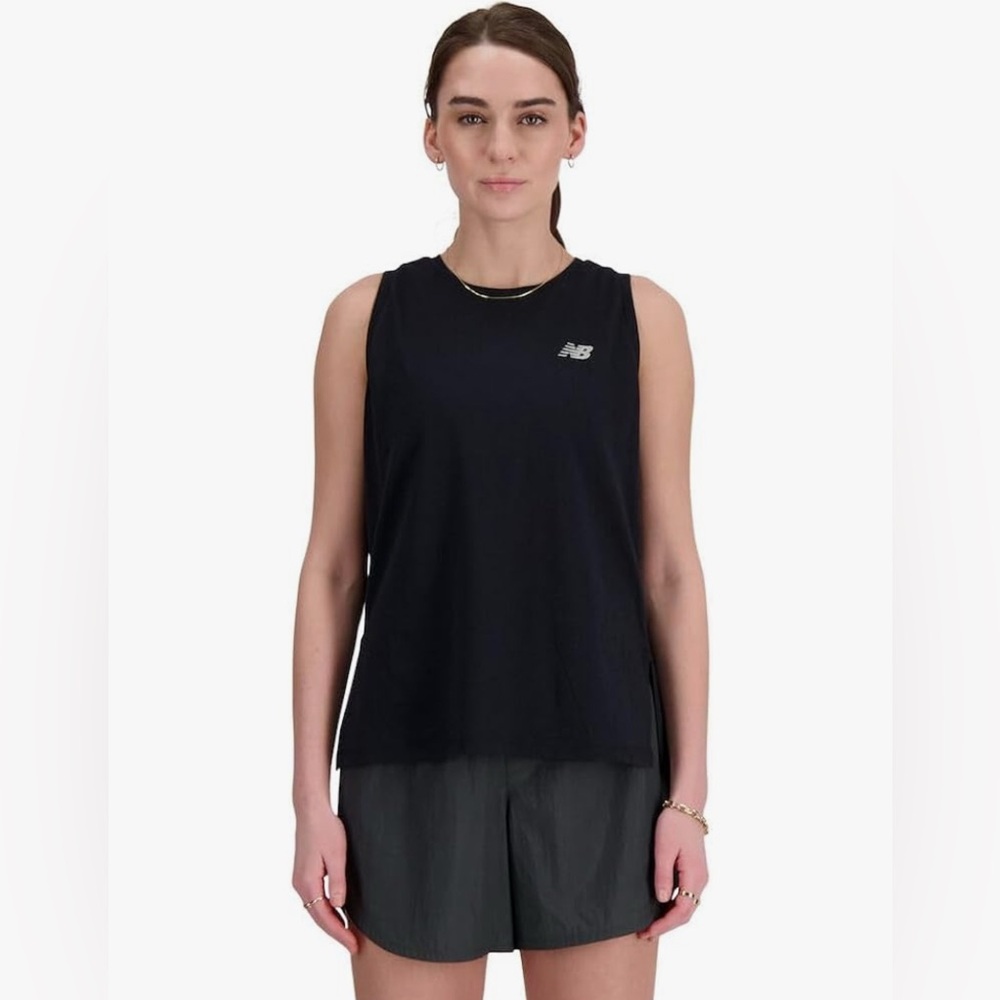 NWT New Balance Women’s Sport Essentials Heathertech Tank